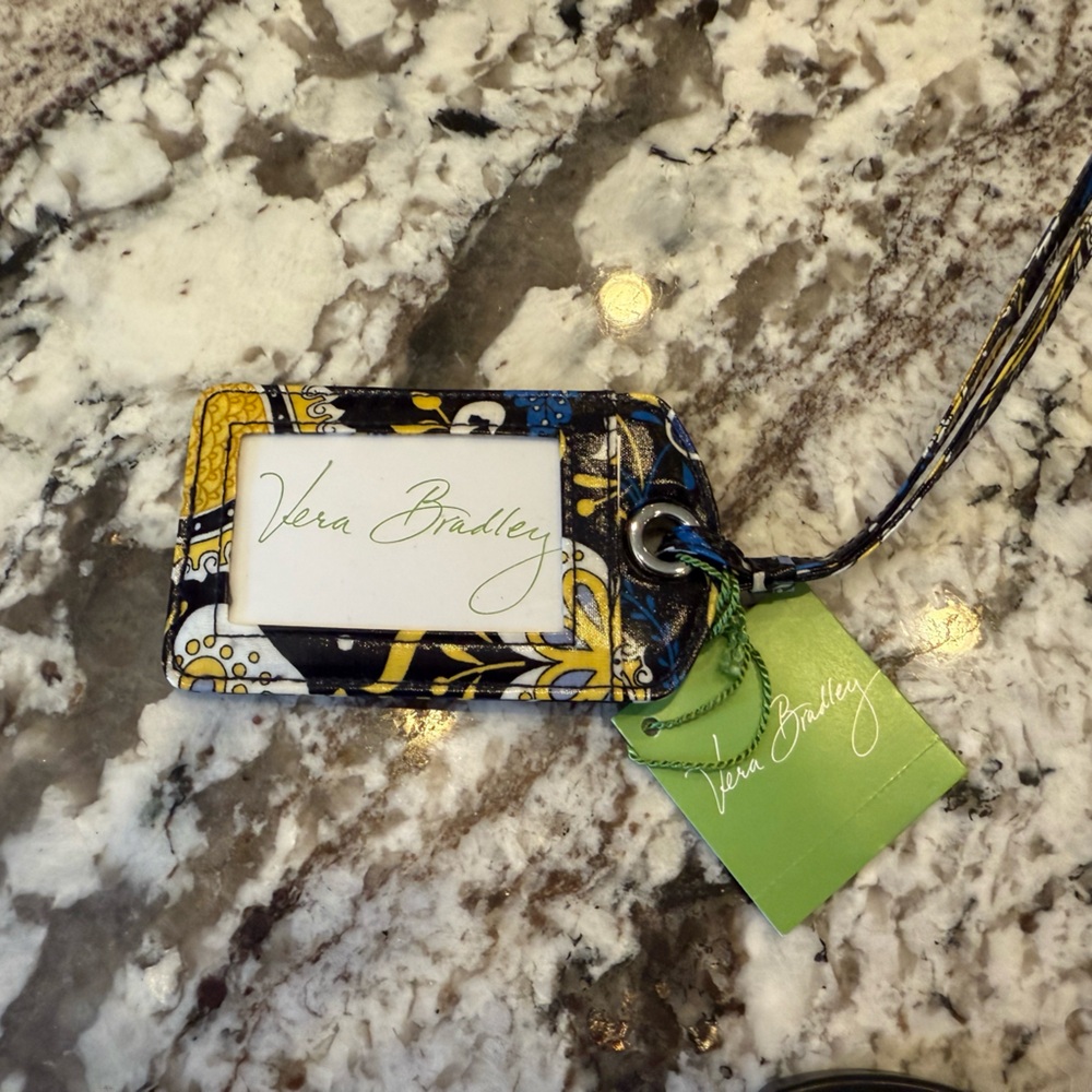 NWT Vera Bradley Floral ID Holder (RETIRED 2012 Ellie Blue pattern)